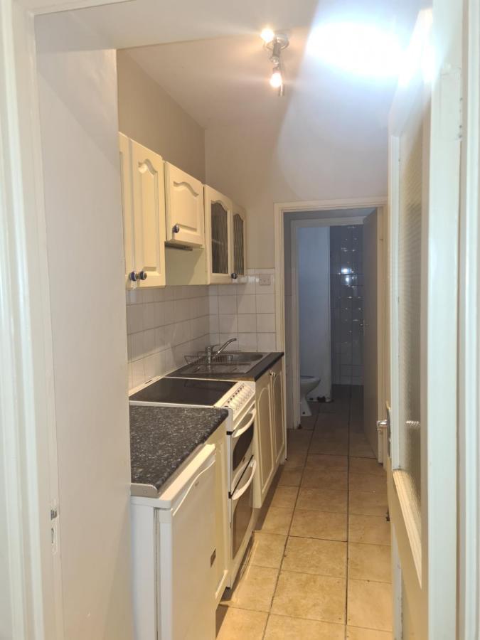 One Bedroom Apartment Дублин Экстерьер фото