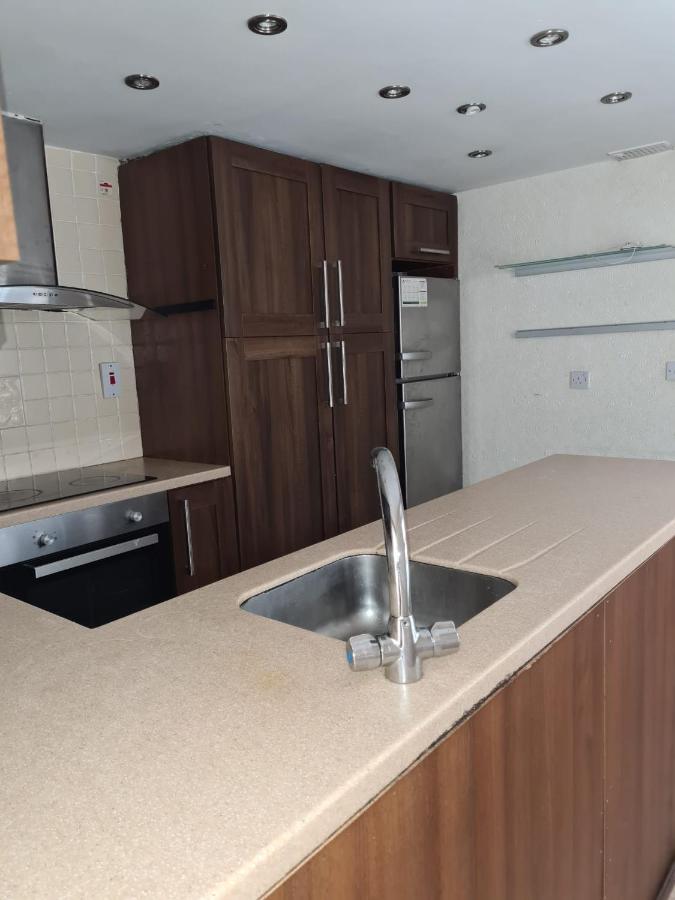 One Bedroom Apartment Дублин Экстерьер фото
